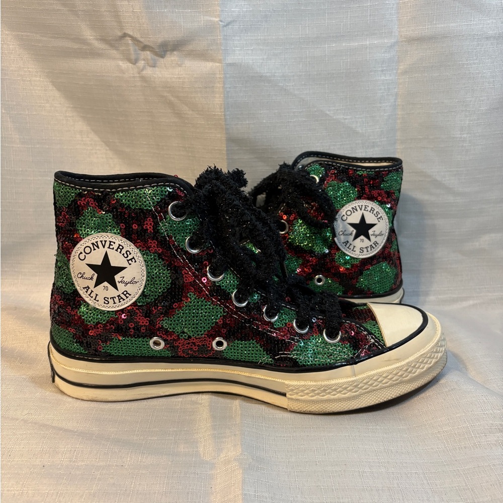 Converse Green and Red Sequin High-Tops unisex Men’s 5.5 Women’s 7.5